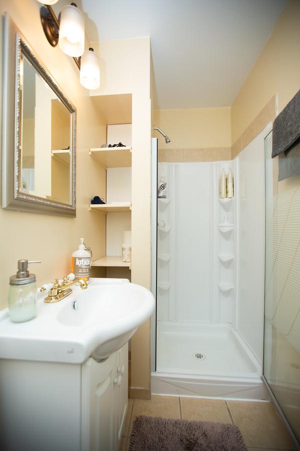 Alpenrose Revelstoke Bed & Breakfast ห้อง รูปภาพ